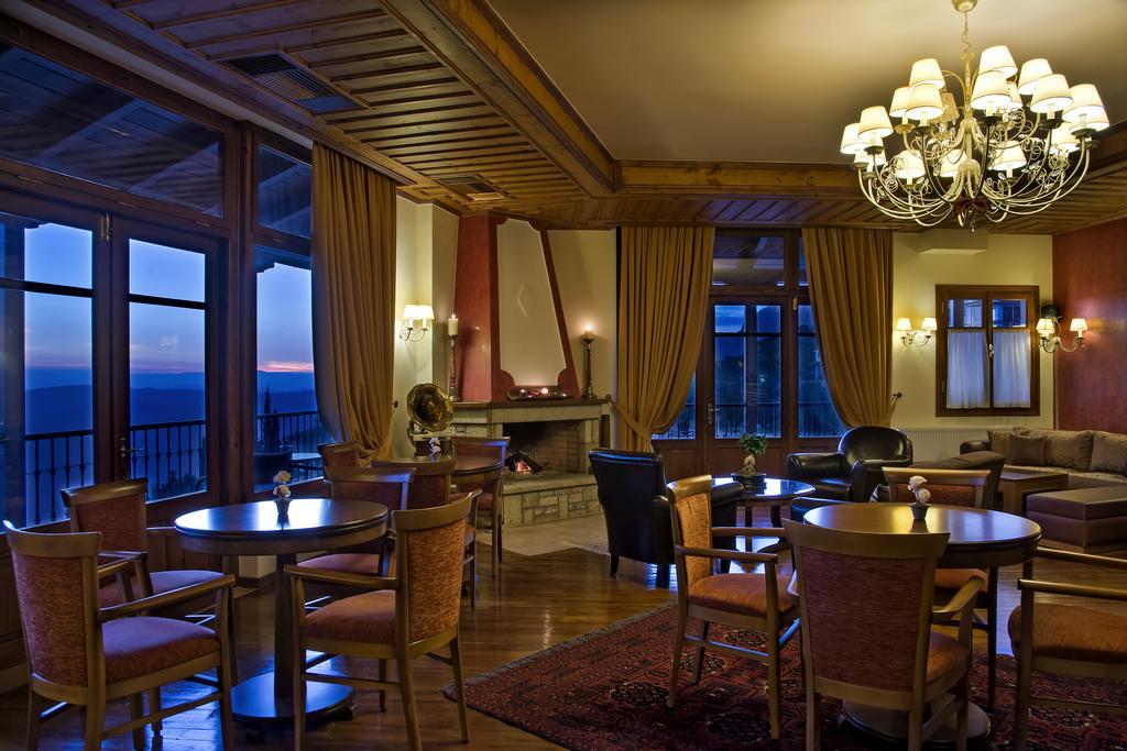 Alpen House Hotel & Suites Арахова Екстер'єр фото