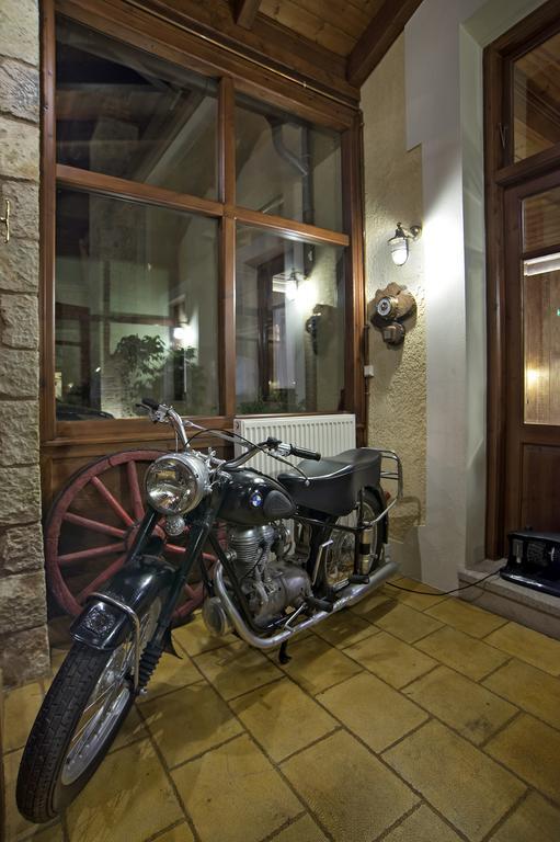 Alpen House Hotel & Suites Арахова Екстер'єр фото