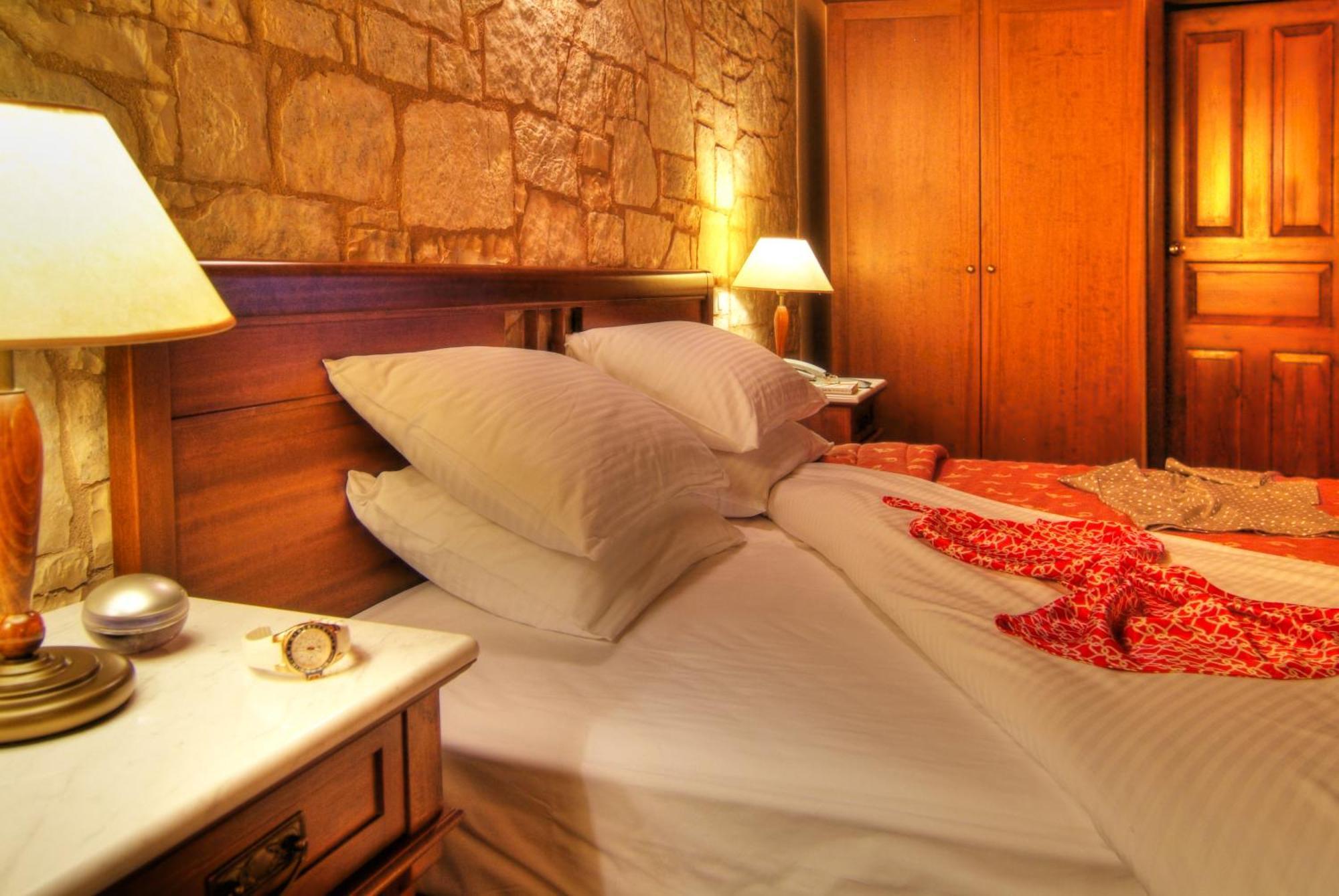 Alpen House Hotel & Suites Арахова Екстер'єр фото