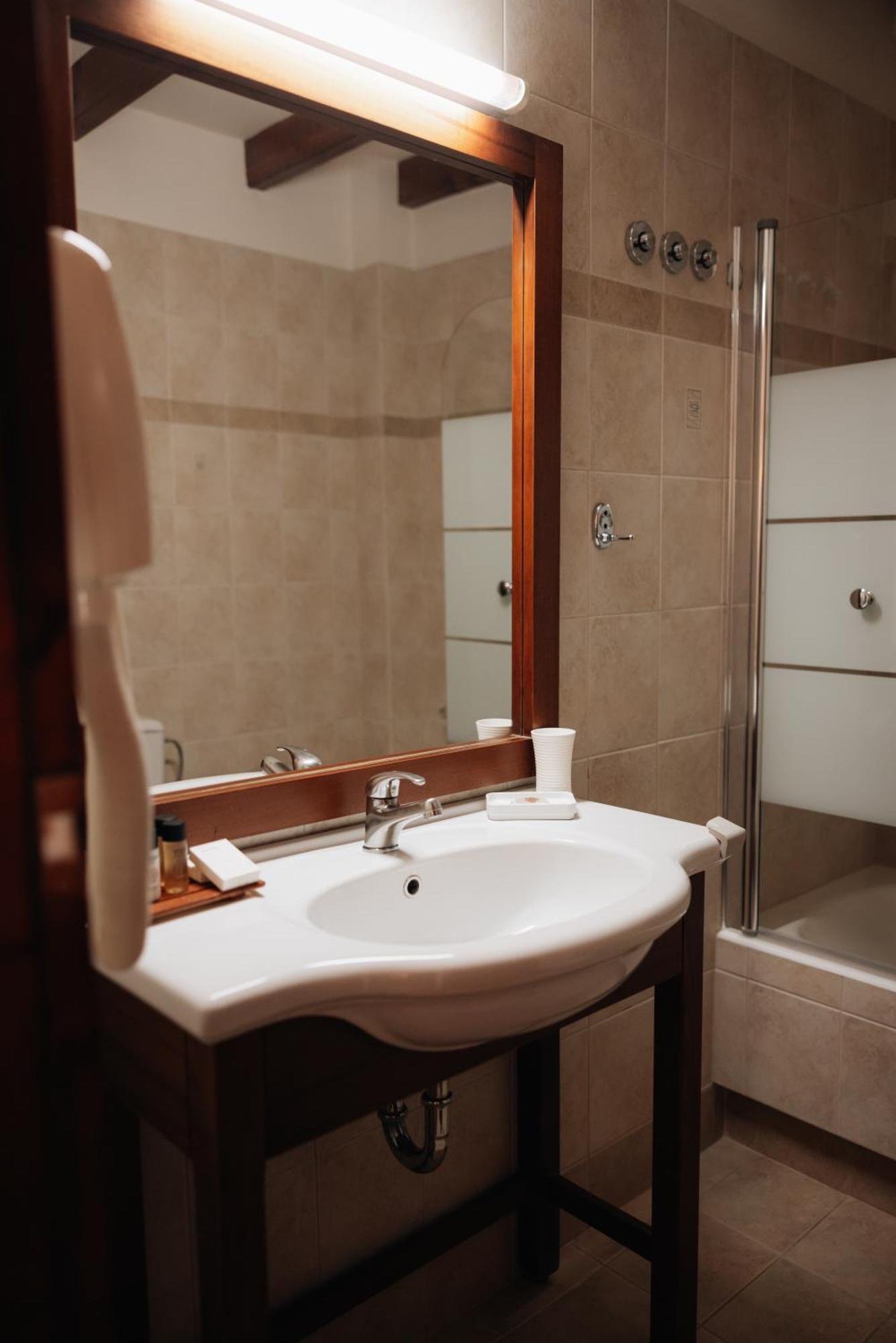 Alpen House Hotel & Suites Арахова Екстер'єр фото